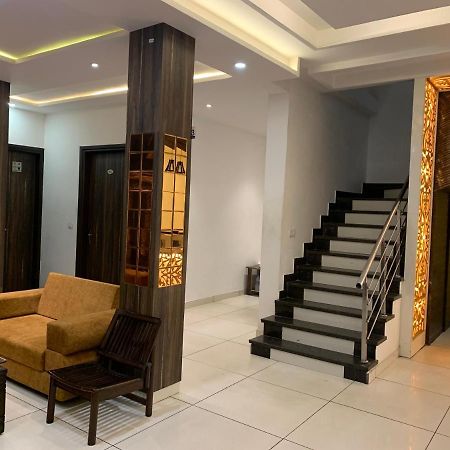 Hotel Sb Residency Amritsar Bagian luar foto