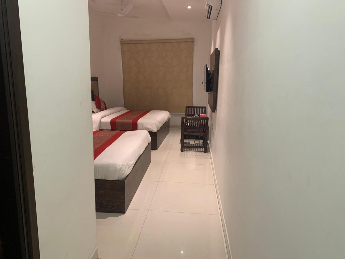 Hotel Sb Residency Amritsar Bagian luar foto