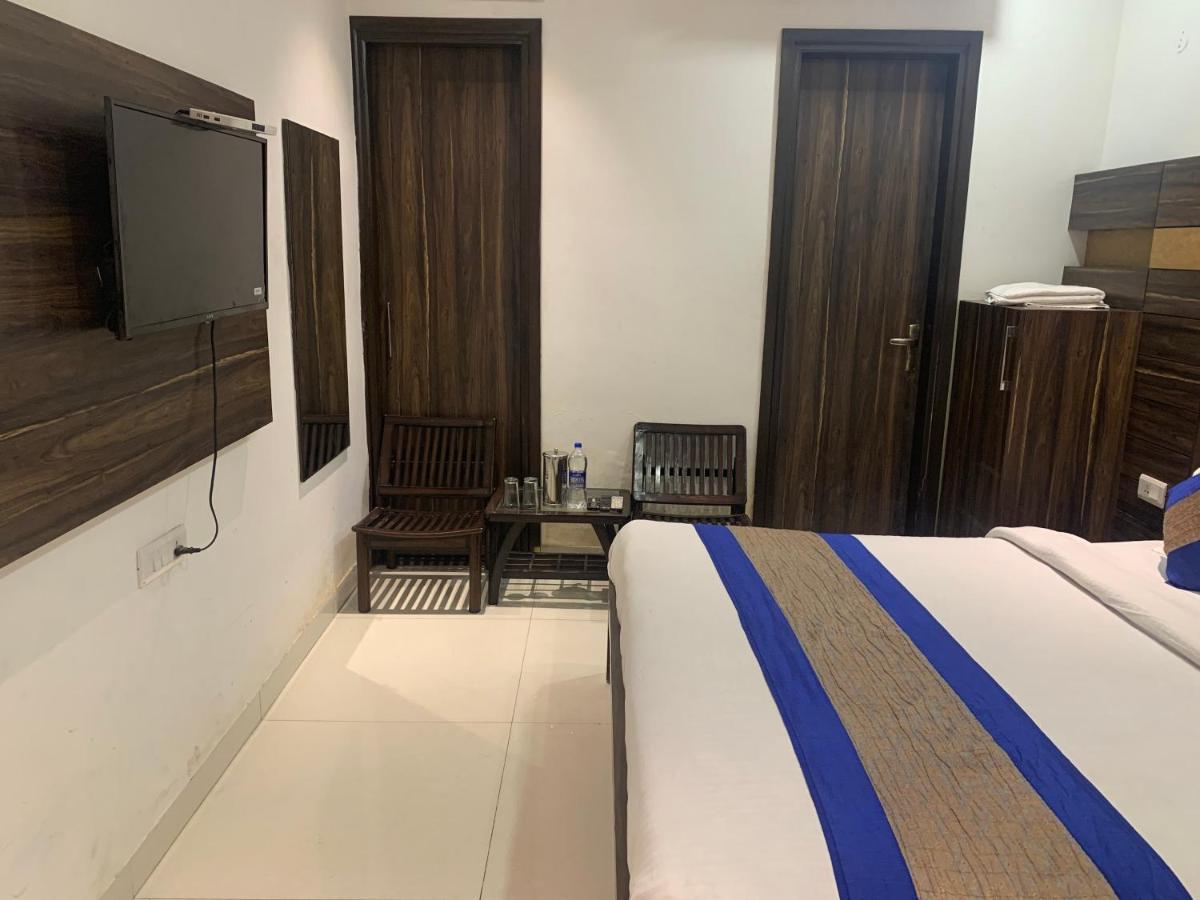 Hotel Sb Residency Amritsar Bagian luar foto