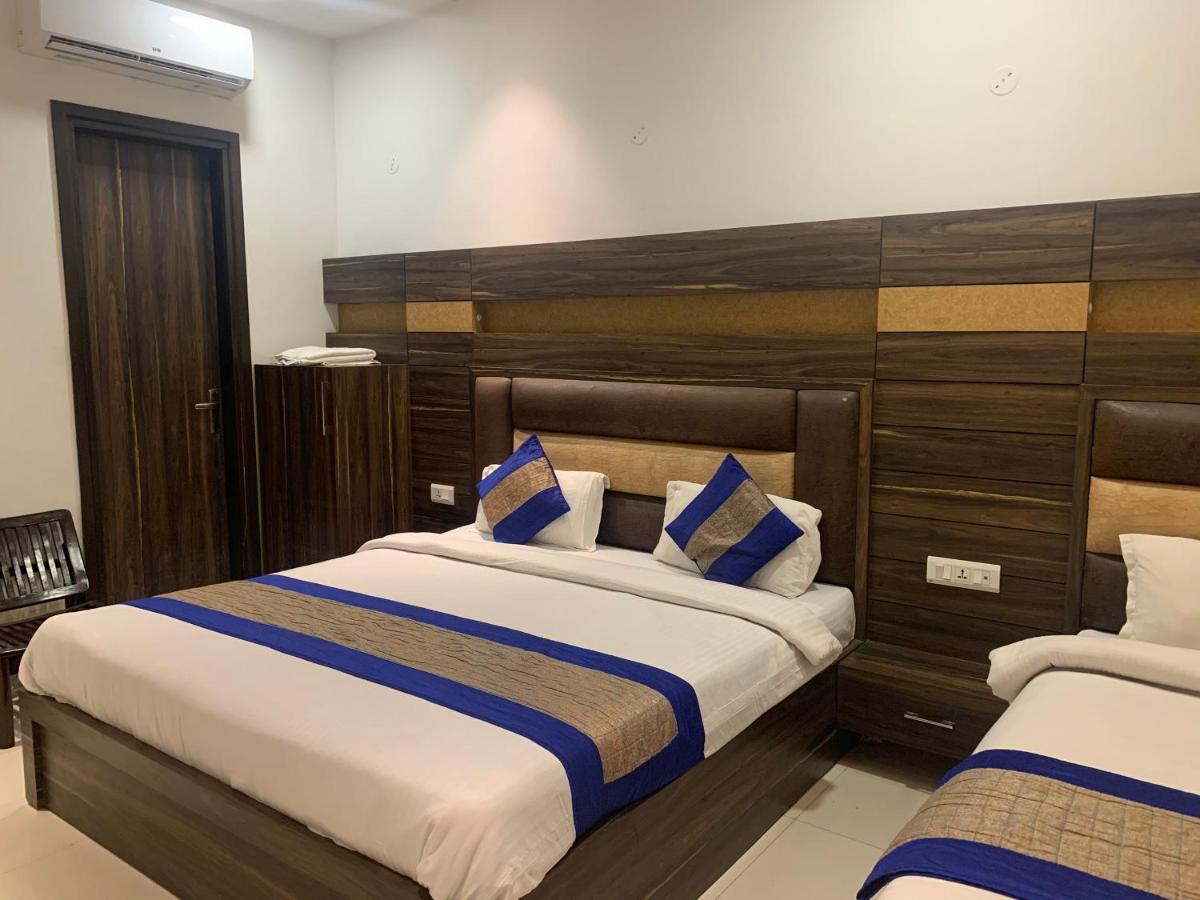 Hotel Sb Residency Amritsar Bagian luar foto