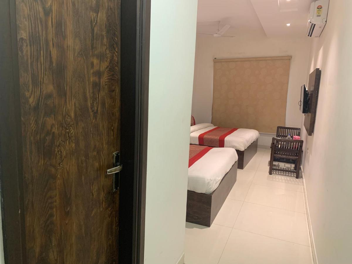 Hotel Sb Residency Amritsar Bagian luar foto