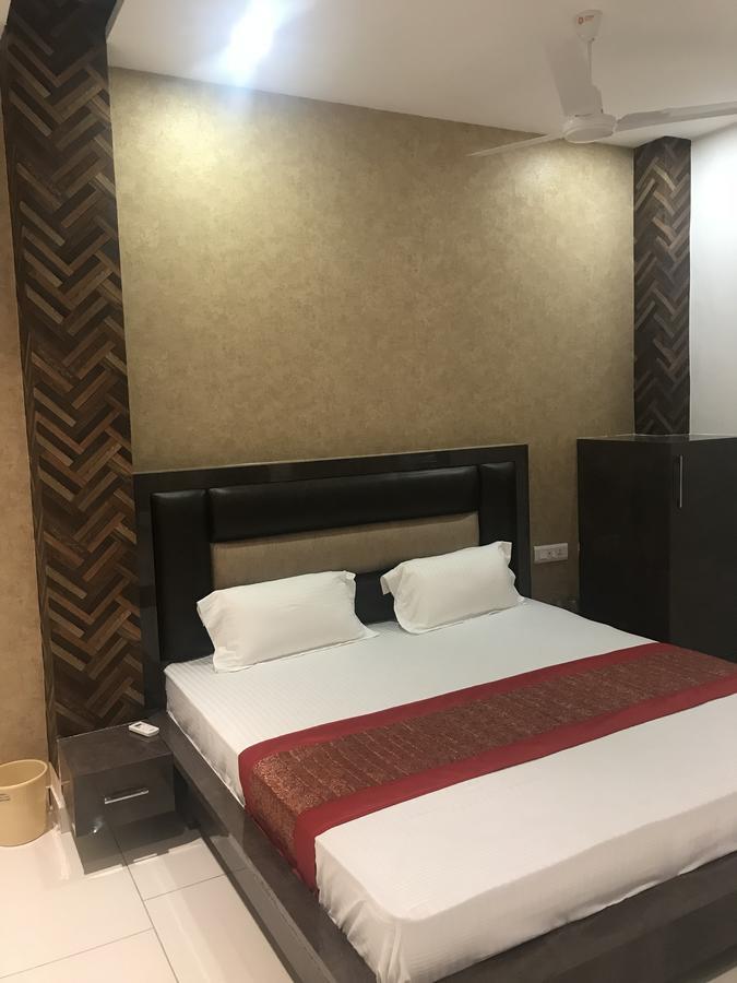 Hotel Sb Residency Amritsar Bagian luar foto