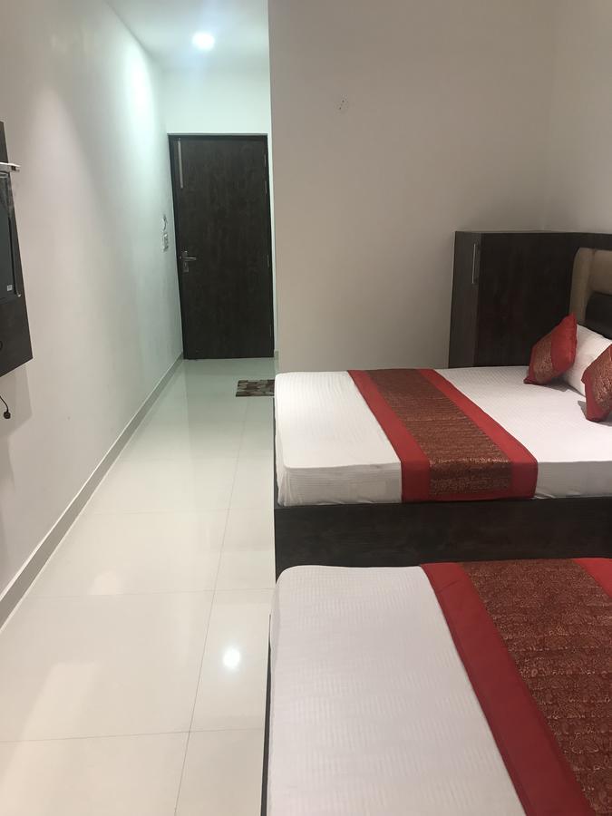 Hotel Sb Residency Amritsar Bagian luar foto