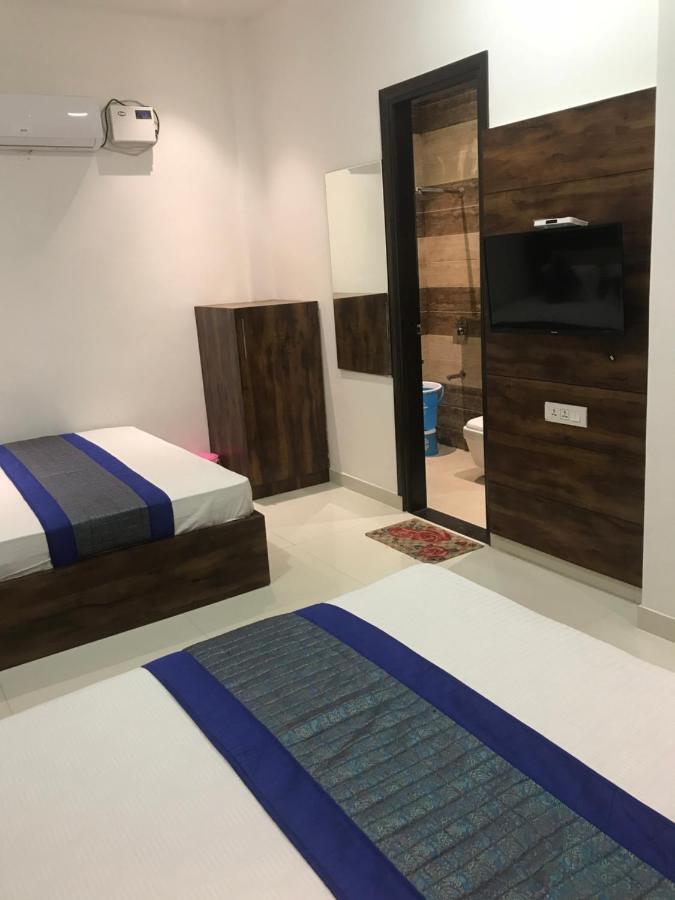 Hotel Sb Residency Amritsar Bagian luar foto